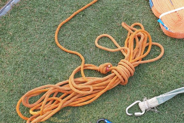 Equipos y cuerdas elásticas